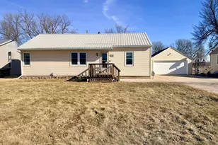 506 Frontier Rd, Brewster, MN 56119 - Photo 1
