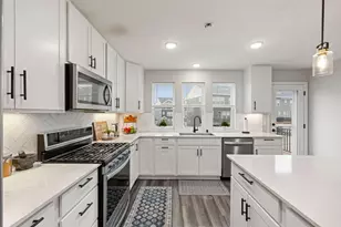 5882 156th St W, Apple Valley, MN 55124 - Photo 2