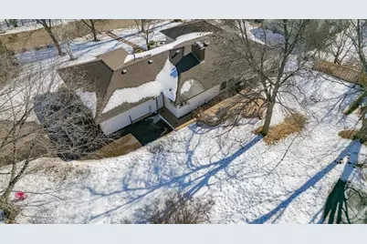 907 Mellwood Avenue, Duluth, MN 55804 - Photo 2