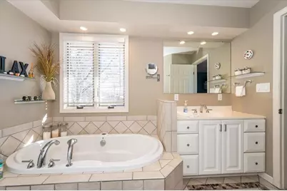 907 Mellwood Avenue, Duluth, MN 55804 - Photo 20