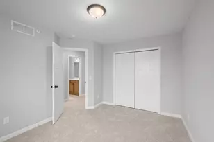 10318 Birchwood Cir, Victoria, MN 55318 - Photo 12