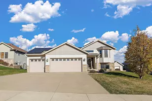 4413 35 St NW, Rochester, MN 55901 - Photo 2