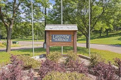 2751 York Avenue N, Robbinsdale, MN 55422 - Photo 32