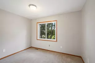 695 E Burnsville Pkwy, Burnsville, MN 55337 - Photo 10