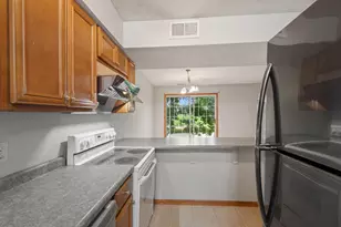 695 E Burnsville Pkwy, Burnsville, MN 55337 - Photo 22