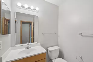 695 E Burnsville Pkwy, Burnsville, MN 55337 - Photo 14