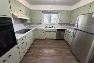 842 Fir Ave, Bird Island, MN 55310 - Photo 4