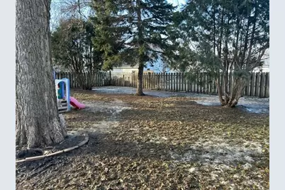 842 Fir Avenue, Bird Island, MN 55310 - Photo 2