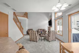 817 Bradbury Cir, Jordan, MN 55352 - Photo 6