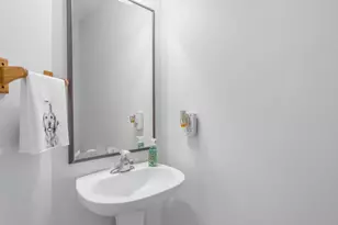 817 Bradbury Cir, Jordan, MN 55352 - Photo 10