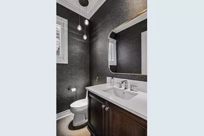 715 Rice Street E, Wayzata, MN 55391 - Photo 32