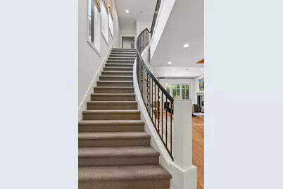 715 Rice Street E, Wayzata, MN 55391 - Photo 34