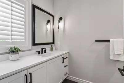 715 Rice Street E, Wayzata, MN 55391 - Photo 56