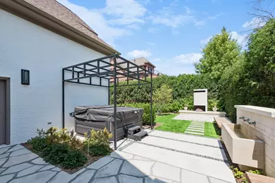 715 Rice Street E, Wayzata, MN 55391 - Photo 24