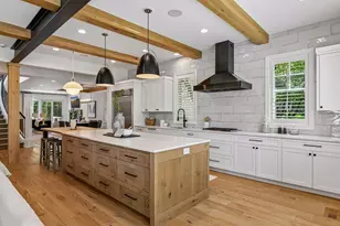 715 Rice St E, Wayzata, MN 55391 - Photo 10