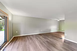 2505 Brenner St, Roseville, MN 55113 - Photo 8