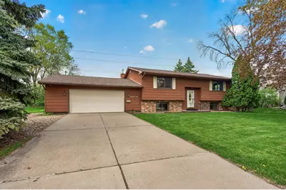 2505 Brenner Street, Roseville, MN 55113 - Photo 2