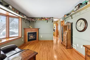 4364 Nicols Rd, Eagan, MN 55122 - Photo 4