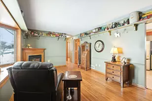 4364 Nicols Rd, Eagan, MN 55122 - Photo 6