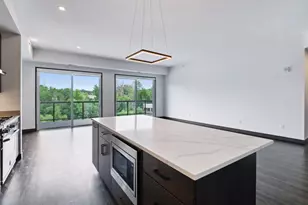 253 Lake Street E, Wayzata, MN 55391 - Photo 10