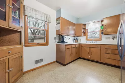 5168 Hughes Avenue, Fridley, MN 55421 - Photo 8