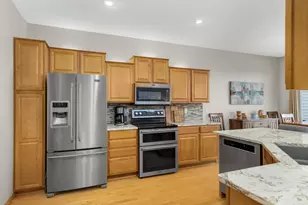 593 Crane Creek Ln, Eagan, MN 55121 - Photo 12