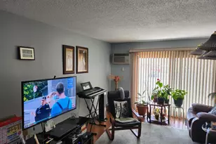 2800 Hillsboro Ave N, New Hope, MN 55427 - Photo 2