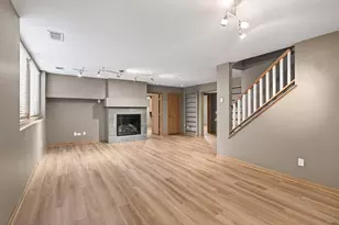 528 Wildflower, Burnsville, MN 55306 - Photo 22