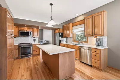 528 Wildflower, Burnsville, MN 55306 - Photo 14