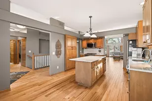 528 Wildflower, Burnsville, MN 55306 - Photo 12