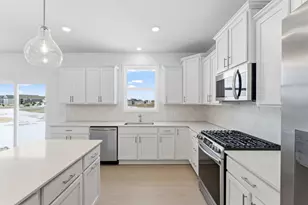 20326 Gadget Cir, Lakeville, MN 55044 - Photo 8