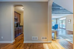 16899 E Lake Dr, Lakeville, MN 55044 - Photo 10