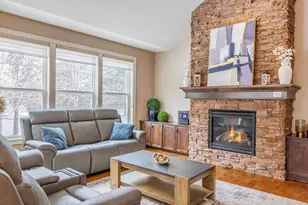 16899 E Lake Dr, Lakeville, MN 55044 - Photo 82