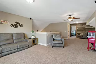 16899 E Lake Dr, Lakeville, MN 55044 - Photo 14