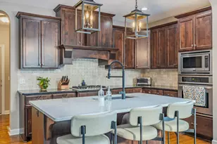 16899 E Lake Dr, Lakeville, MN 55044 - Photo 1