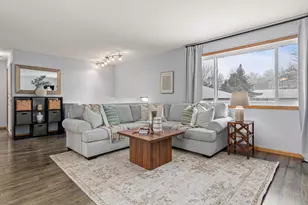 6596 Sandlewood Rd, Woodbury, MN 55125 - Photo 16