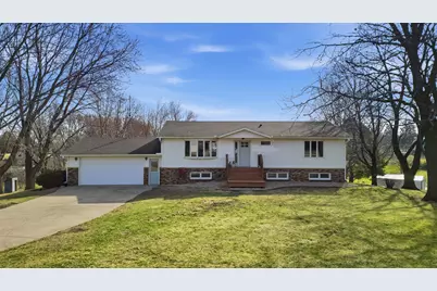 34782 Knollcrest, Waseca, MN 56093 - Photo 1