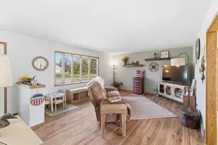 34782 Knollcrest, Waseca, MN 56093 - Photo 2