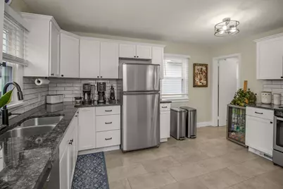 1055 Englewood Avenue, Saint Paul, MN 55104 - Photo 10