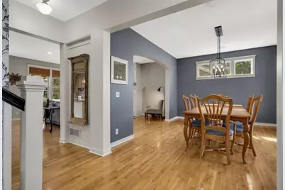 15782 Cobblestone Lake Parkway, Apple Valley, MN 55124 - Photo 10