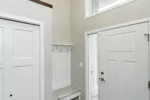 310 Sunnydale Ln SE, Rochester, MN 55904 - Photo 4