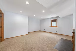 21183 Ivory Ln, Lakeville, MN 55044 - Photo 36