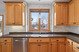 21183 Ivory Ln, Lakeville, MN 55044 - Photo 10