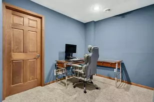 7373 Moonlight Ln, Eden Prairie, MN 55346 - Photo 28