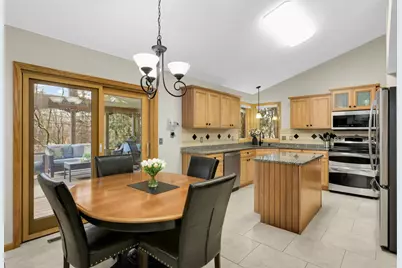 7373 Moonlight Lane, Eden Prairie, MN 55346 - Photo 8