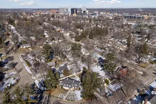 932 9th Ave SW, Rochester, MN 55902 - Photo 6