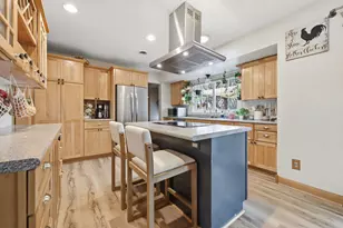 1943 Oak Knoll Dr, White Bear Lake, MN 55110 - Photo 12