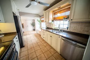 1003 10th St NE, Rochester, MN 55906 - Photo 10