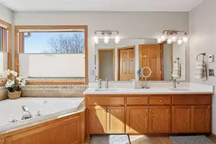 3142 Bavaria Hills Trail, Chaska, MN 55318 - Photo 32