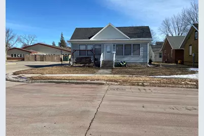 309 S Jefferson Street, Redwood Falls, MN 56283 - Photo 2